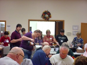 2011 Thanksgiving dinner at Mosinee UMC